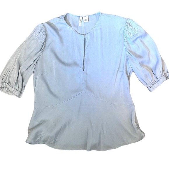 Lewit Tops - Lewit Silk Blouse Size Medium 92% Silk Gorgeous Baby Blue Color